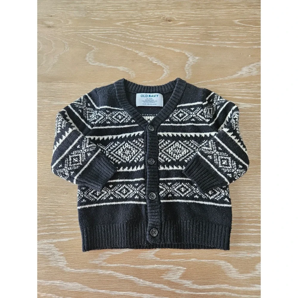Old navy baby boy sweater 6-12 mos